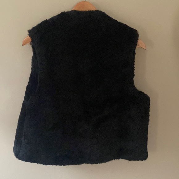 Talbots Black Faux Fur Vest with Stand Up Collar S/M - Picture 8 of 12